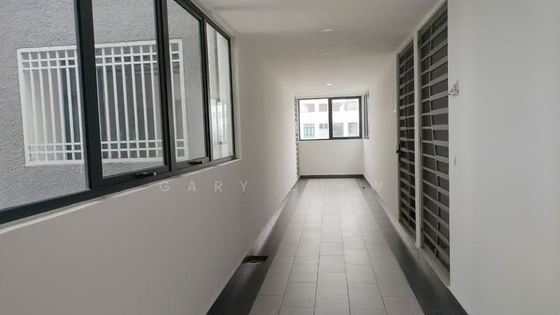 Kondominium untuk Dijual di Verando Residence - Gary Chow - Corridor - PropertyGuru.com.my