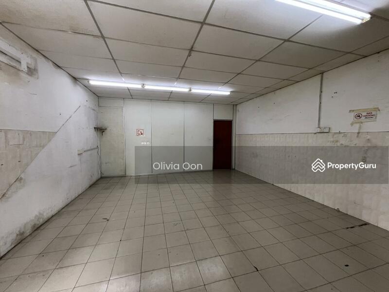 Untuk Disewa - Kepong Fadason Ground Floor Factory For Rent (Facing Main Road)