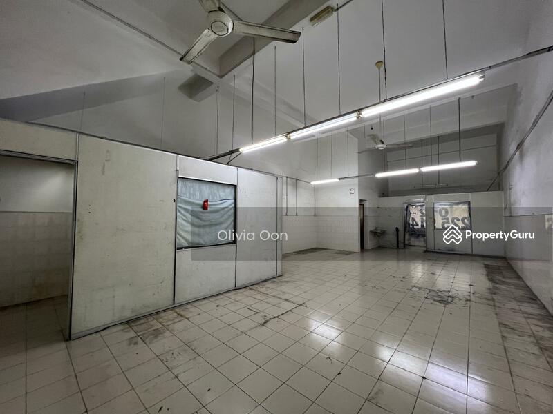 Untuk Disewa - Kepong Fadason Ground Floor Factory For Rent (Facing Main Road)