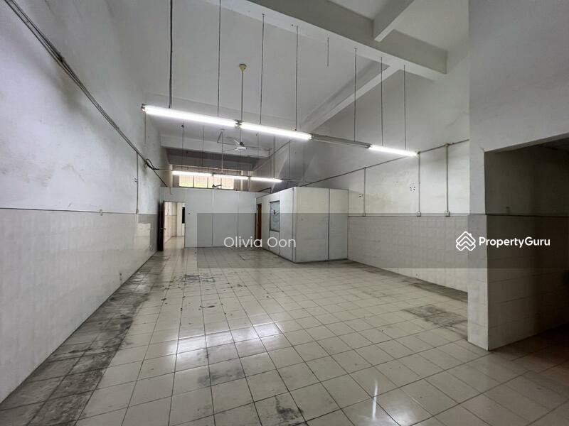 Untuk Disewa - Kepong Fadason Ground Floor Factory For Rent (Facing Main Road)