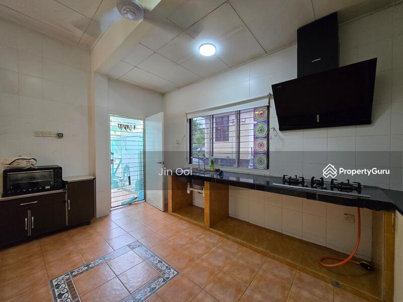 Seksyen 4 untuk Untuk Dijual - RM 1,350,000, Mac 2026 - PropertyGuru.com.my