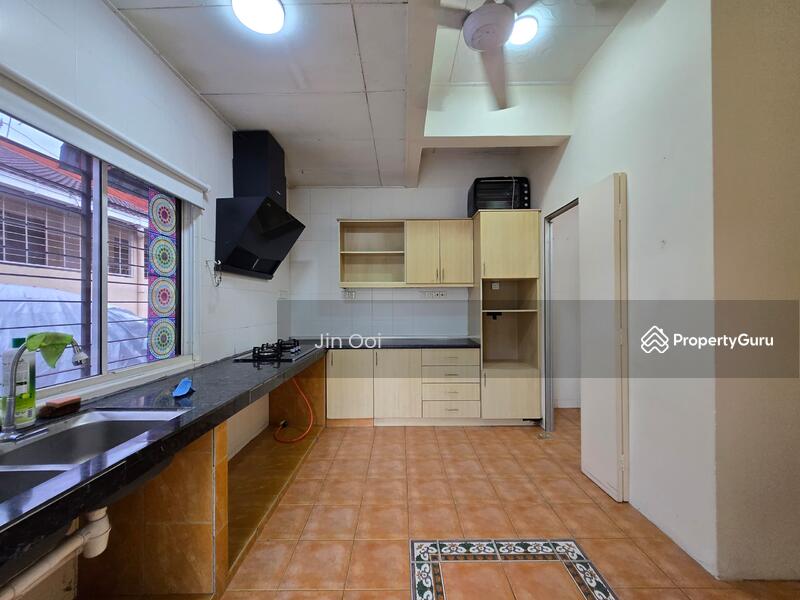 Seksyen 4 untuk Untuk Dijual - RM 1,350,000, Mac 2026 - PropertyGuru.com.my