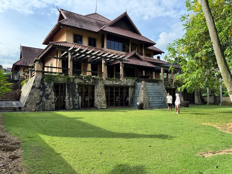 Bungalow for Sale in Country Heights (Kajang) - Adzura Zamedin - PropertyGuru.com.my