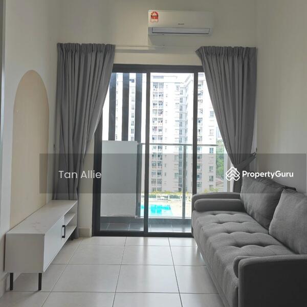 Hot area in menjalara rent, kepong, short walk convenient store, M suite/ 