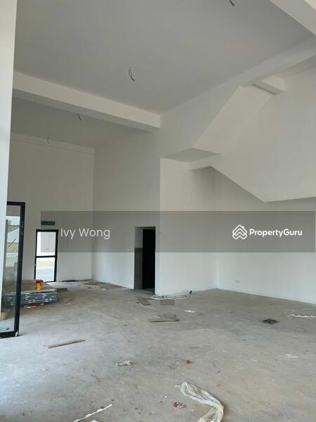 For Rent - Bloc 7 @ Setia Eco Glades Shoplot Cyberjaya Level 1 For Rent Facing main Road