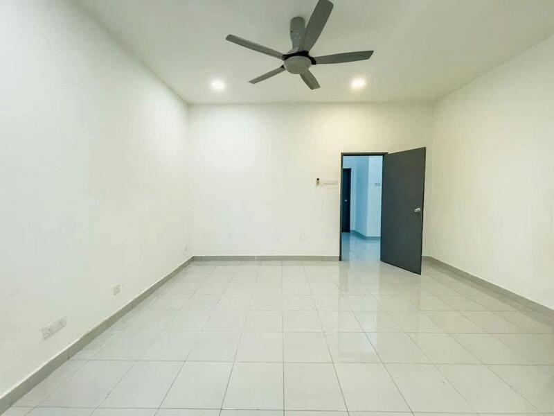 For Sale - (FULL LOAN + FACING OPEN) 2 STOREY TERRACE @ KASEH HEIGHTS