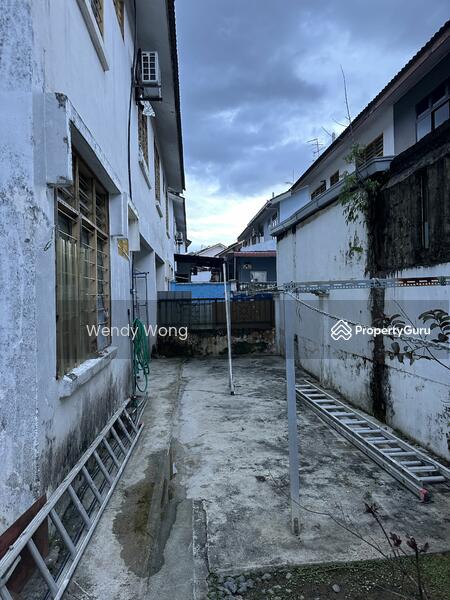 Untuk Dijual - Taman Megah Ria