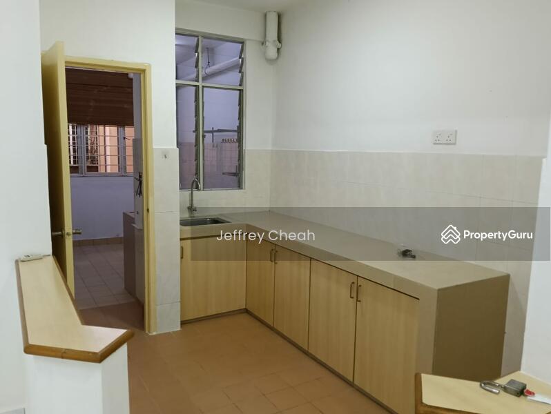Pangsapuri untuk Dijual di D'shire Villa - Jeffrey Cheah - PropertyGuru.com.my