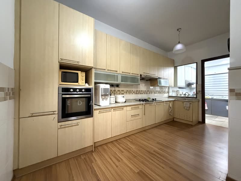 Terraced House for Rent in Alam Impian (Shah Alam) - Eda Zainal - Kitchen - PropertyGuru.com.my