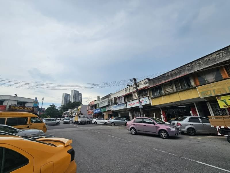 Shop / Office untuk Dijual di Taman Salak Selatan (Salak South) - Sherene Goh - PropertyGuru.com.my