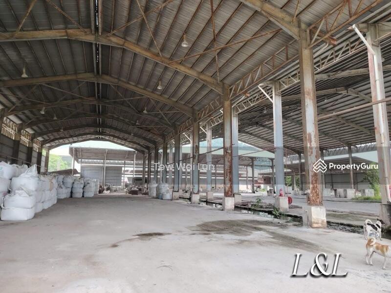 Untuk Disewa - Warehouse For Rent At Simpang Pulai