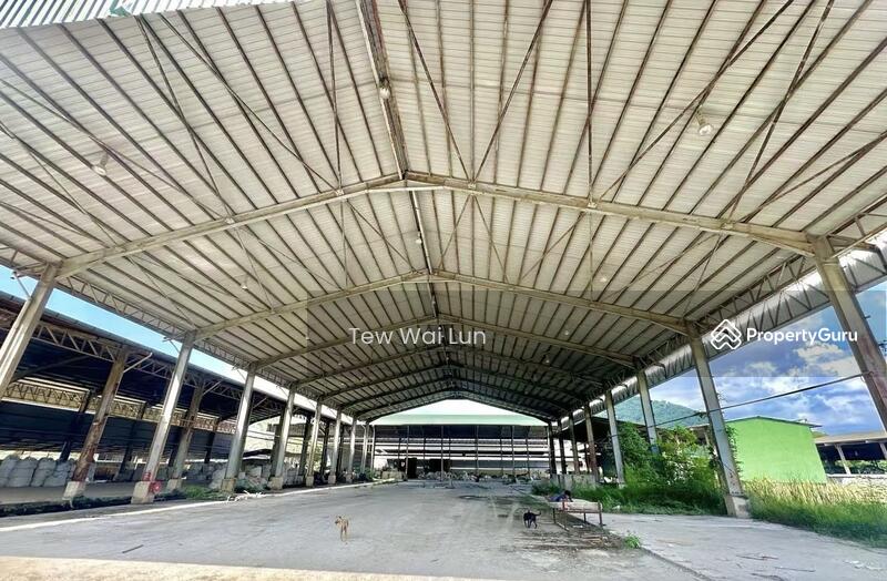 Untuk Disewa - Warehouse For Rent At Simpang Pulai