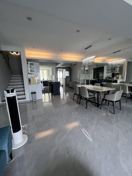 Kondominium untuk Dijual di Papillon Desahill Condominium - ML Lau - Living Room - PropertyGuru.com.my