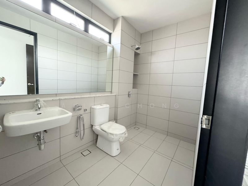 Rumah Teres 2 Tingkat untuk Dijual di Leisure Farm (Gelang Patah) - Alice Chong - PropertyGuru.com.my