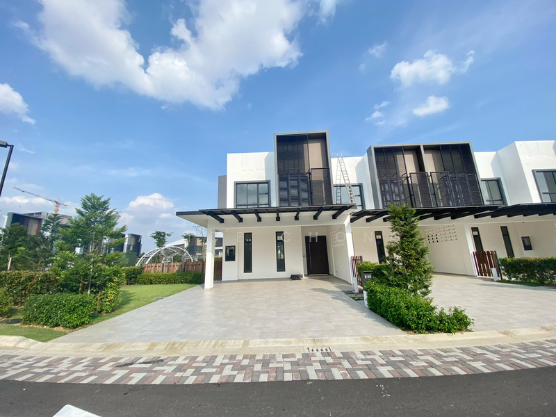 Rumah Teres 2 Tingkat untuk Dijual di Leisure Farm (Gelang Patah) - Alice Chong - PropertyGuru.com.my