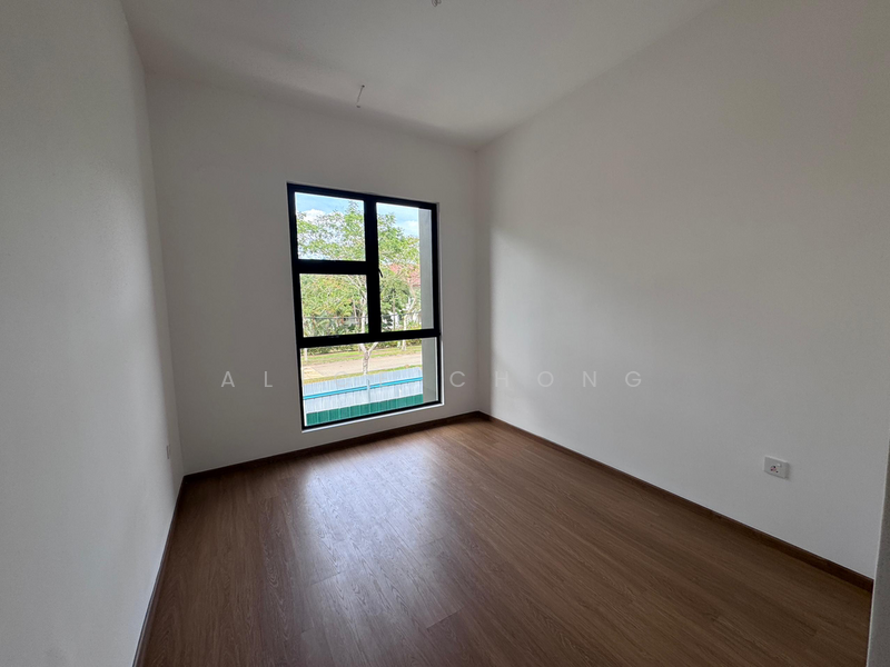 Rumah Teres 2 Tingkat untuk Dijual di Leisure Farm (Gelang Patah) - Alice Chong - PropertyGuru.com.my