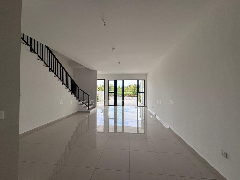 Rumah Teres 2 Tingkat untuk Dijual di Leisure Farm (Gelang Patah) - Alice Chong - PropertyGuru.com.my
