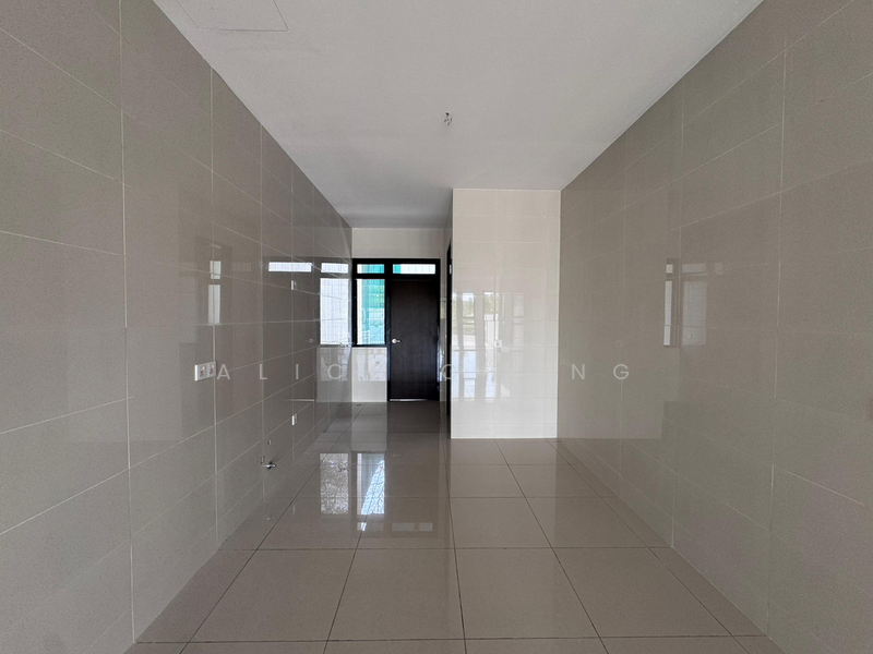 Rumah Teres 2 Tingkat untuk Dijual di Leisure Farm (Gelang Patah) - Alice Chong - PropertyGuru.com.my