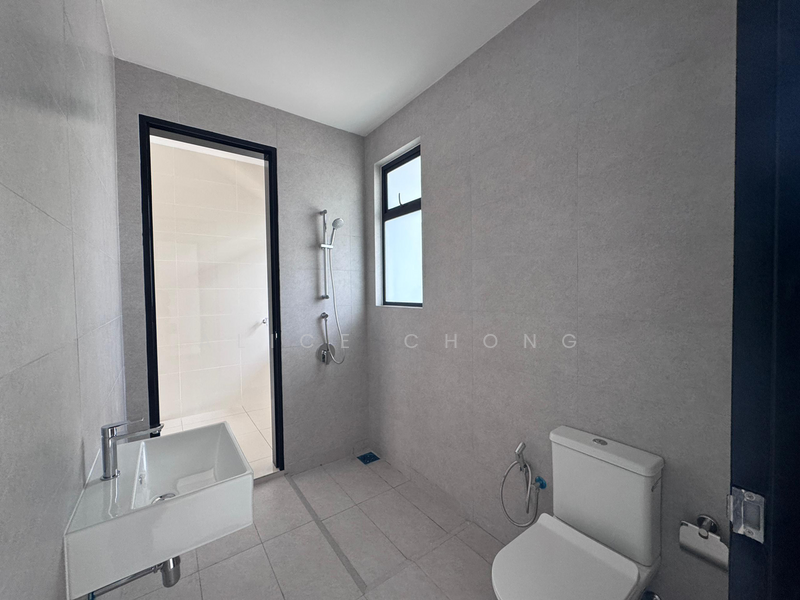 Rumah Teres 2 Tingkat untuk Dijual di Leisure Farm (Gelang Patah) - Alice Chong - PropertyGuru.com.my