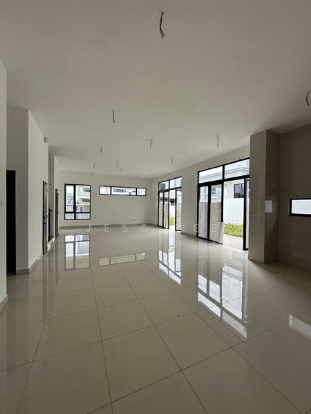 Bungalow for Sale in Alam Nusantara (Setia Alam) - Jess Tee - PropertyGuru.com.my