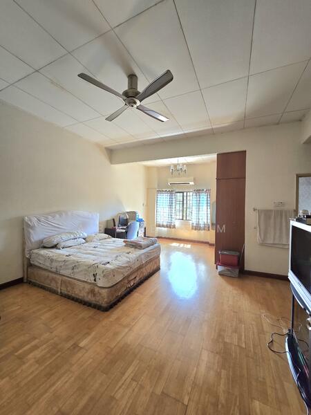 2-storey Terraced House for Sale in Bukit Jelutong (Shah Alam) - Abbie Lim - PropertyGuru.com.my