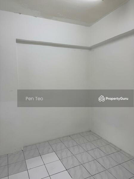For Rent - Vista Condominium