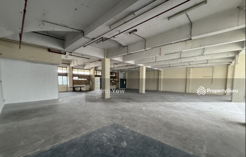 For Rent - Segambut warehouse 40ft container cargo lift