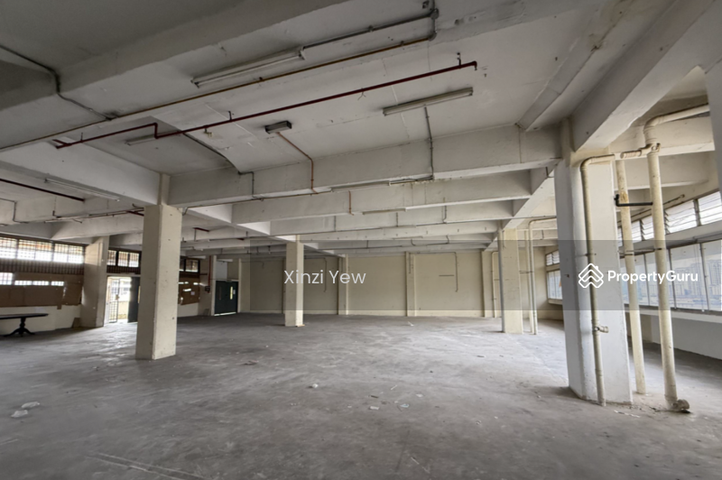 For Rent - Segambut warehouse 40ft container cargo lift