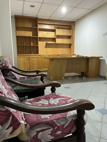 Untuk Dijual - Muar Jln Salleh 24x80 4 storey Shoplot for Sell