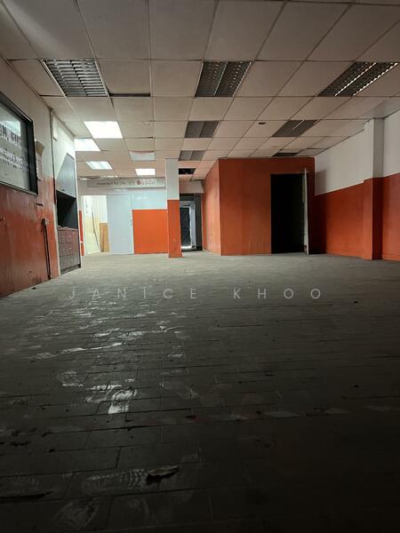 Untuk Dijual - Muar Jln Salleh 24x80 4 storey Shoplot for Sell