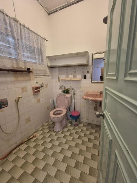 Rumah Teres 1-Tingkat untuk Dijual di Seksyen 8 (Petaling Jaya) - Jocelyn Shu - Bathroom - PropertyGuru.com.my