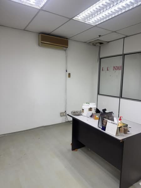 Warehouse for Rent in Batu 5 (Jalan Klang Lama (Old Klang Road)) - Jessie Sim - Interior - PropertyGuru.com.my