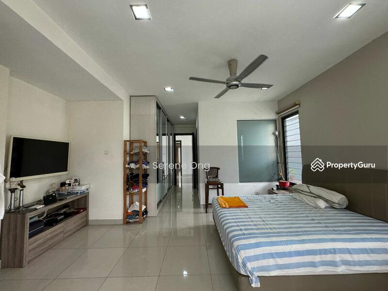 Untuk Dijual - Kota Damasara 3 Storey Corner House