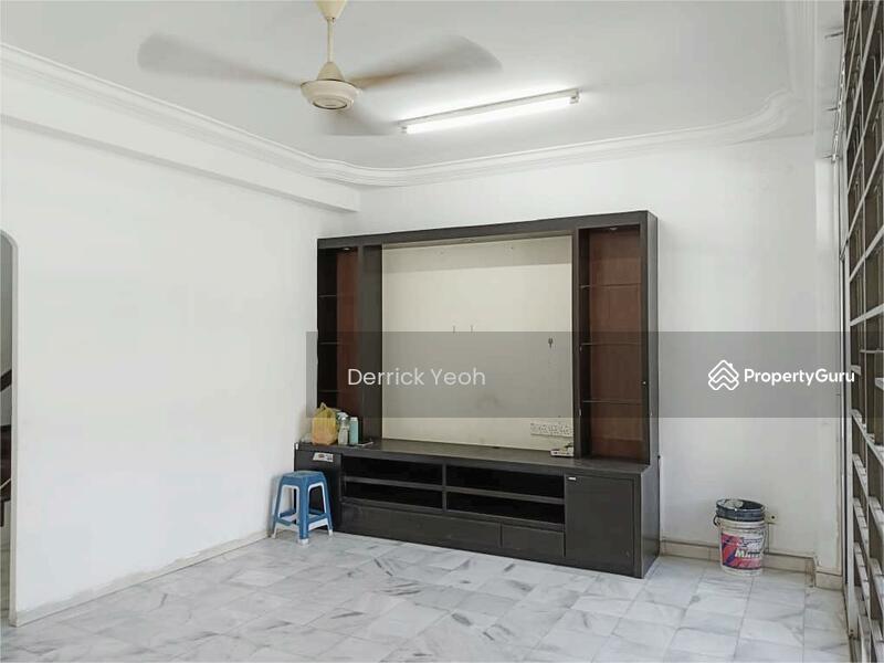 Untuk Disewa - 2 Storey House @ Taman Iping, Batu Maung fo Rent