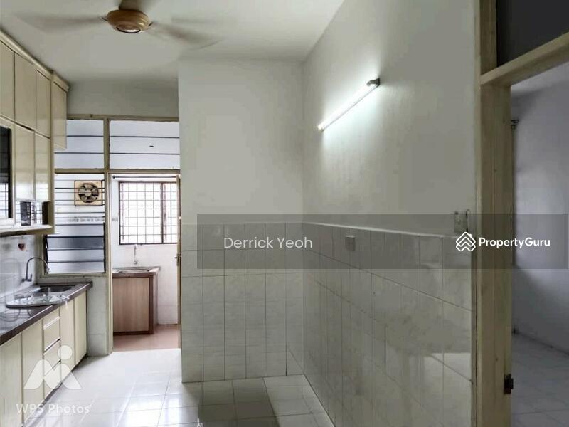 Untuk Disewa - 2 Storey House @ Taman Iping, Batu Maung fo Rent