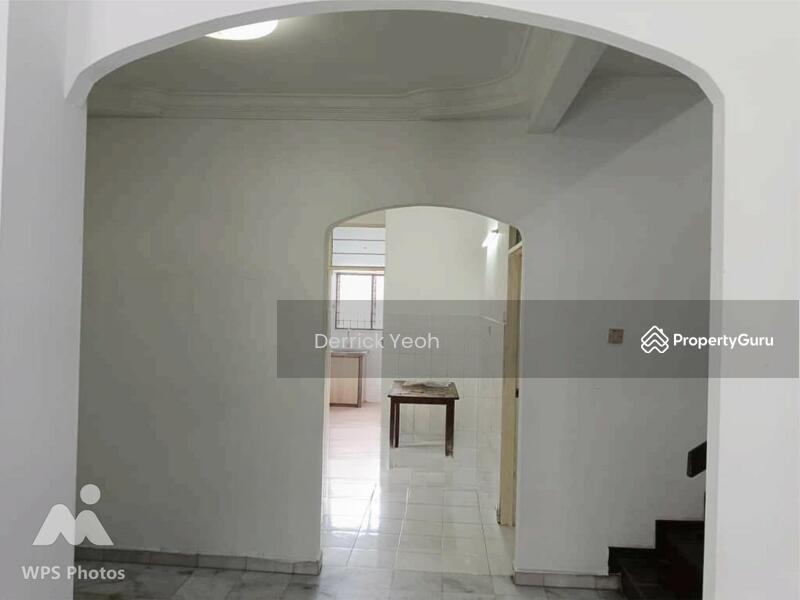 Untuk Disewa - 2 Storey House @ Taman Iping, Batu Maung fo Rent