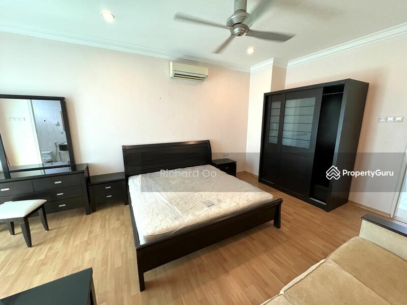 For Rent - Gurney Palace