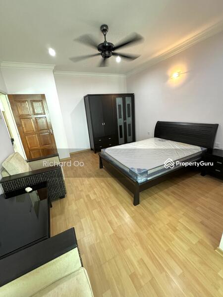 For Rent - Gurney Palace