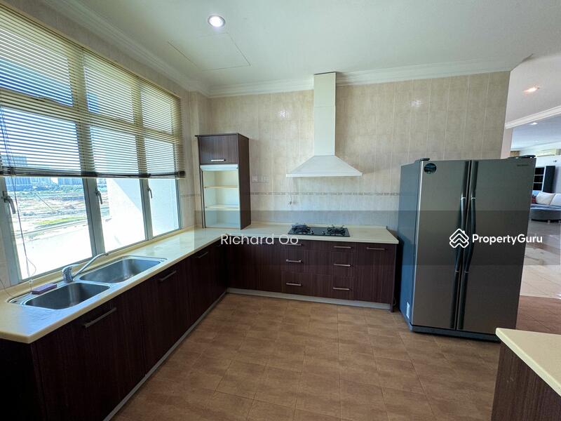 For Rent - Gurney Palace