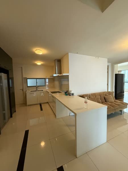 Service Residence for Sale at Gateway Kiaramas Residences - Jass Goh - Kitchen - PropertyGuru.com.my