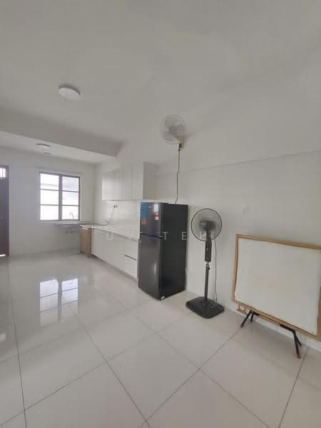 2-storey Terraced House for Rent in Johor Bahru (Johor) - UV Teh - Kitchen - PropertyGuru.com.my