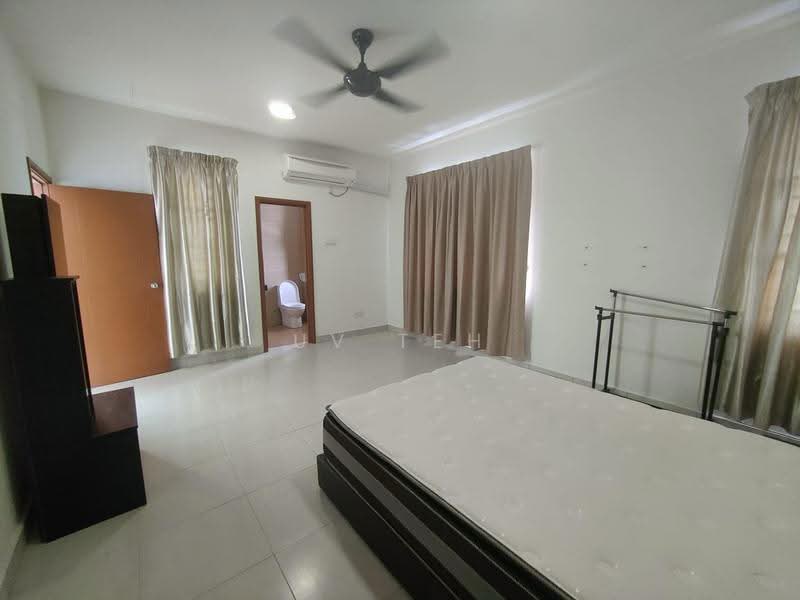 2-storey Terraced House for Rent in Johor Bahru (Johor) - UV Teh - Bedroom - PropertyGuru.com.my
