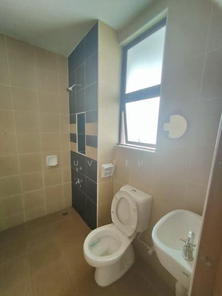 2-storey Terraced House for Rent in Johor Bahru (Johor) - UV Teh - Bathroom - PropertyGuru.com.my