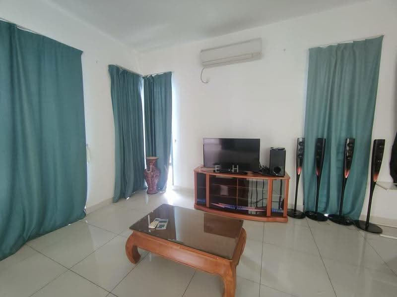 2-storey Terraced House for Rent in Johor Bahru (Johor) - UV Teh - Living Room - PropertyGuru.com.my