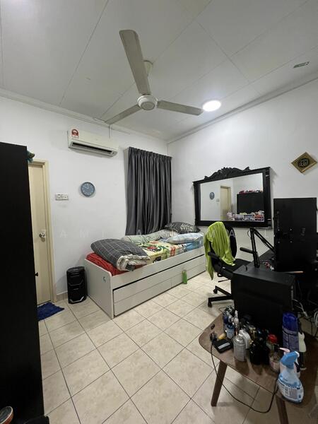 Untuk Dijual - Jalan Adang Bukit Jelutong