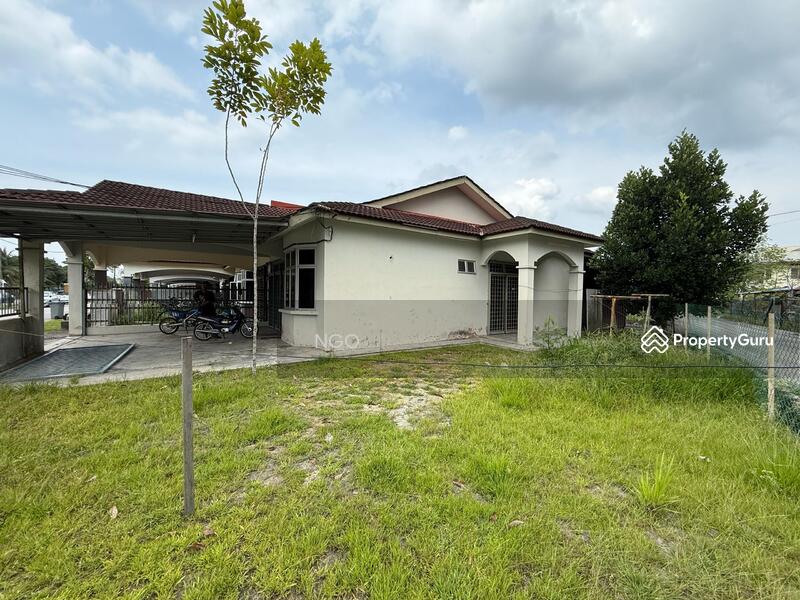 For Sale - Corner Lot Single Storey Terrace House Taman Melewar