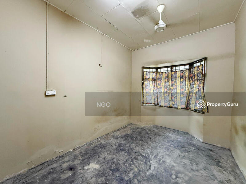 For Sale - Corner Lot Single Storey Terrace House Taman Melewar