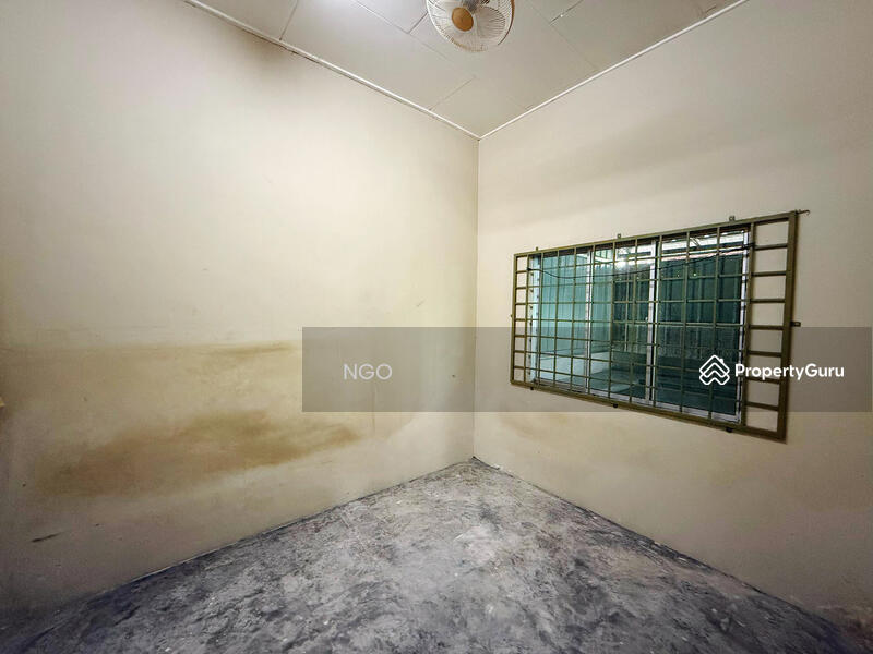 For Sale - Corner Lot Single Storey Terrace House Taman Melewar