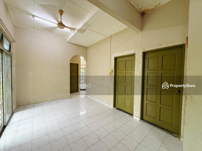For Sale - Corner Lot Single Storey Terrace House Taman Melewar
