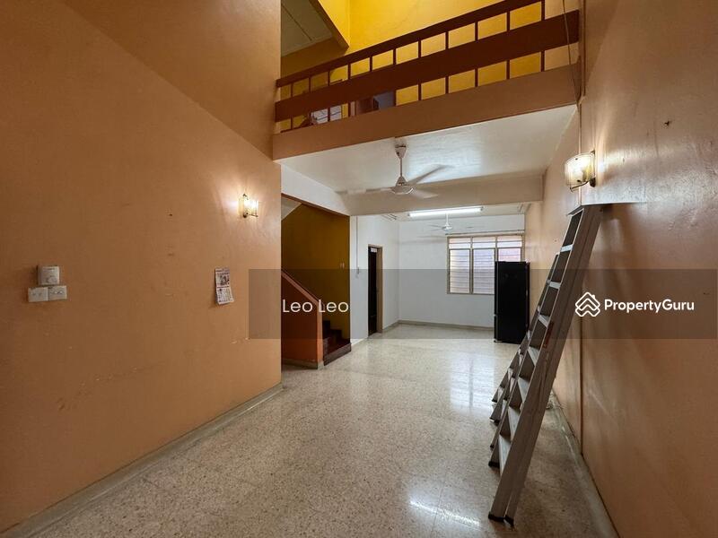 Rumah Teres 1.5 Tingkat untuk Disewa di Taman Perling (Perling) - Leo SK - PropertyGuru.com.my